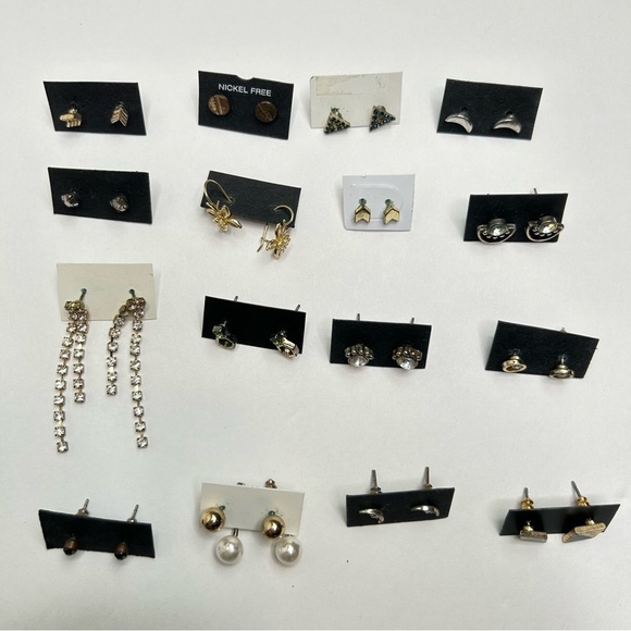 16 pair Earring bundle - Picture 2 of 6